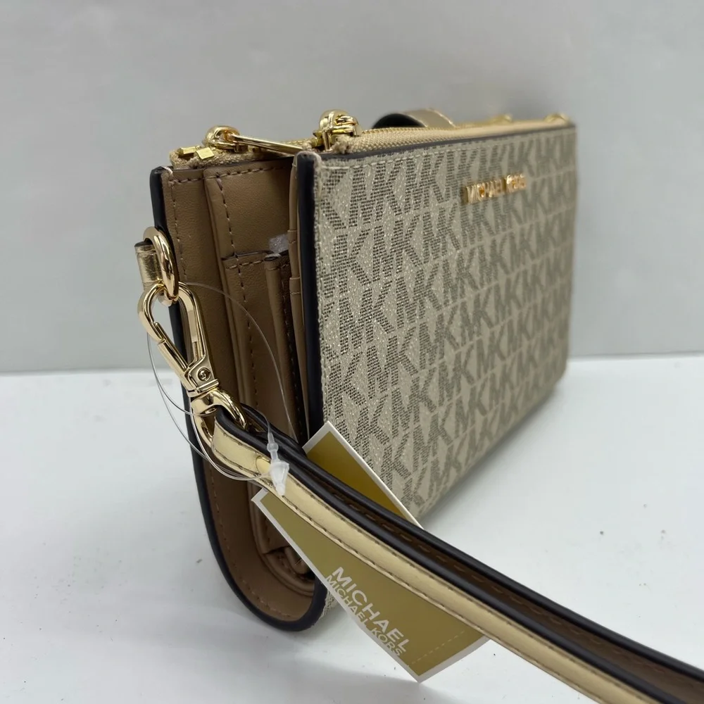MICHAEL KORS Jet Set Travel Lg Double Zip Signature Logo Wristlet Wallet Pale Gd